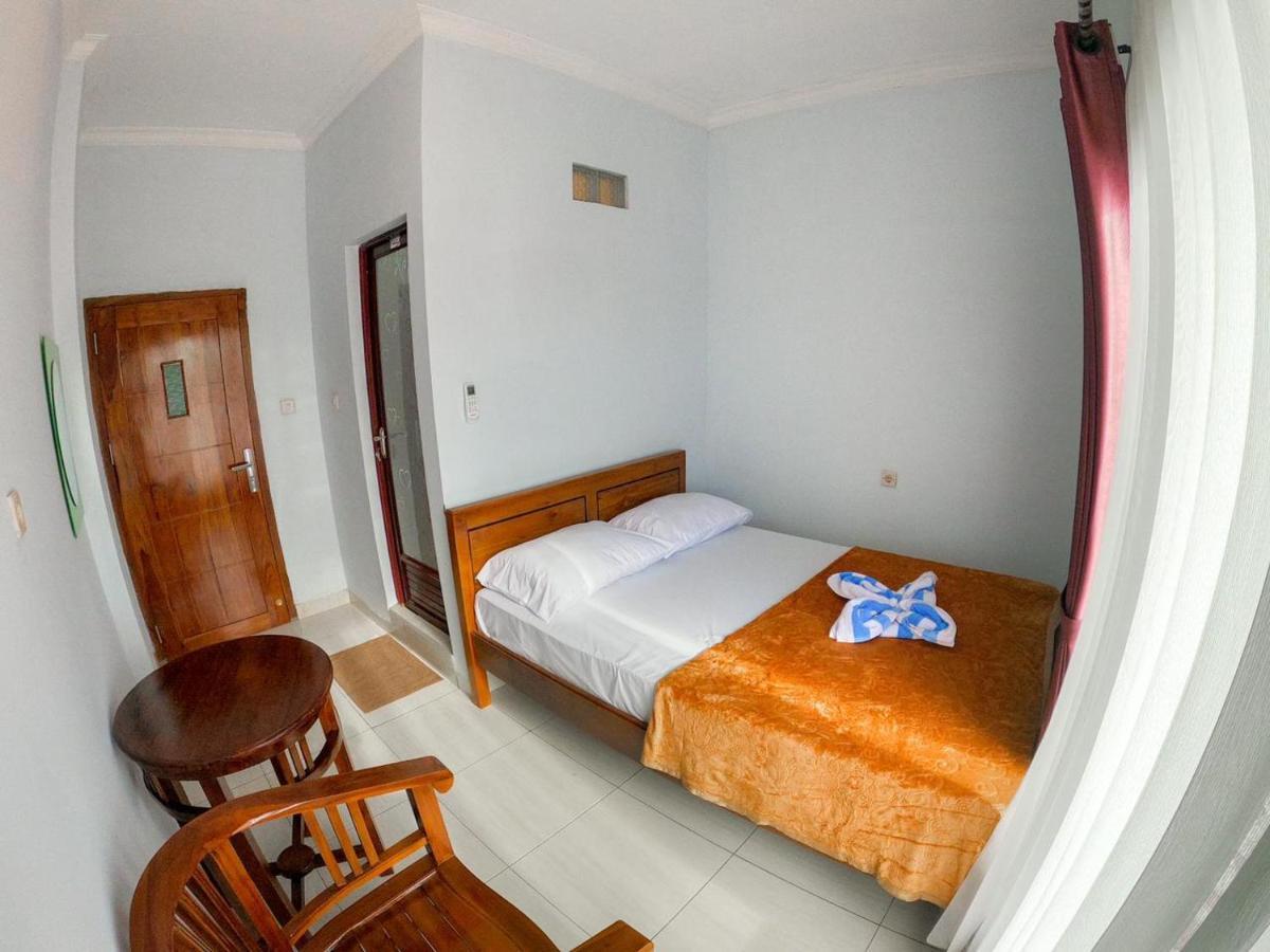 Hotel Mehara Labuan Bajo Exteriör bild